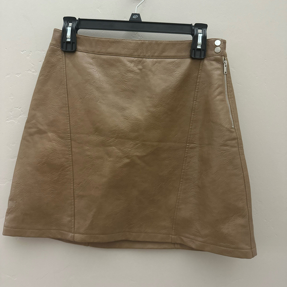 Zara Faux Leather Skirt - Picture 2 of 2